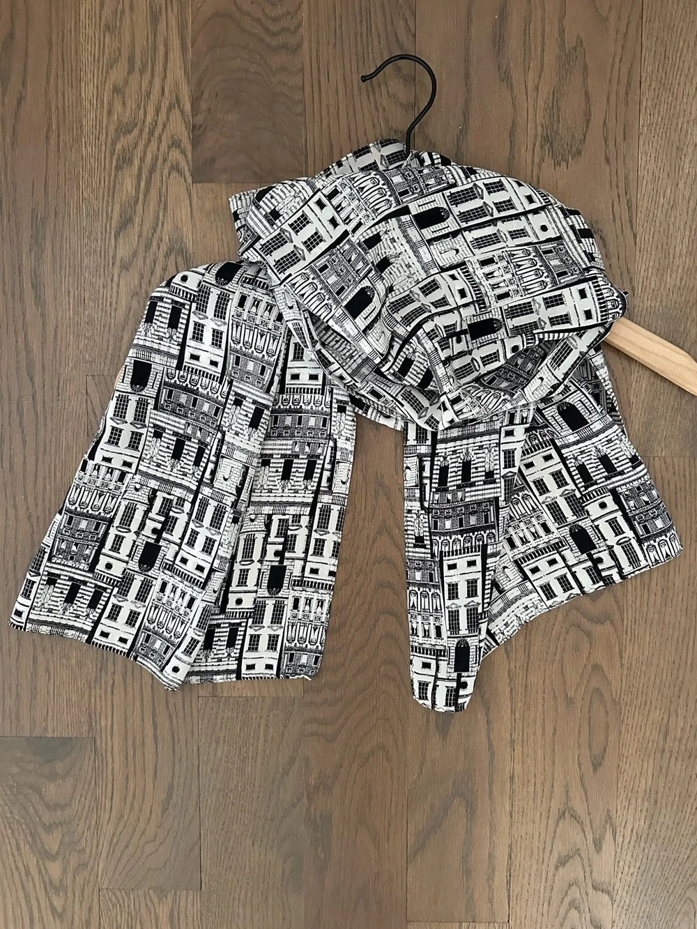 Vintage Anthropologie Silk Oblong Architectural Print Scarf Black, White 58.5